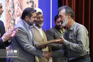  آیین اهدای جوایز آثار شایسته تقدیر چهلمین جایزه کتاب سال جمهوری اسلامی ایران با حضور محمدمهدی اسماعیلی وزیر ارشاد