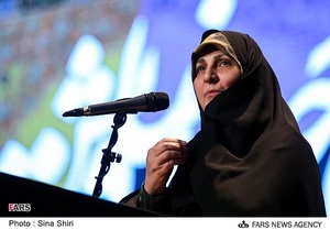 تقدیر از برگزیدگان جشنواره اخلاق و نیایش در آیینه هنر و پژوهش