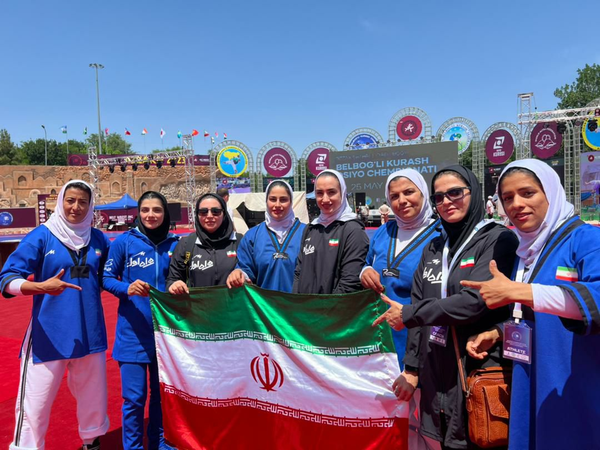 تیم ملی کشتی الیش بانوان 