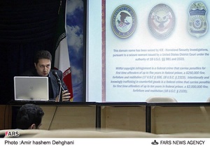 نشست کنترل نهاد امنیتی بر شبکه های اجتماعی توسط بیژن پیروز استاد دانشگاه تهران در خبرگزاری فارس