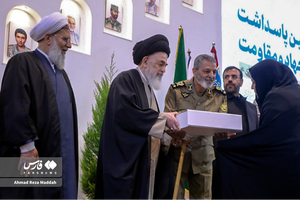 تجلیل از همسر شهید کسائیان