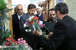 ادای احترام مدیران سمنان به آستان مقدس امام‌زاده یحیی (ع)