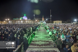 کاروان «زیر سایه خورشید» میهمان مردم یزد