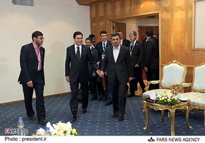 دیدار رئیس جمهور ترکمنستان با محمود احمدی نژاد