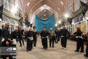 مراسم  شام غریبان  حسینی  در بازار تاریخی تبریز 