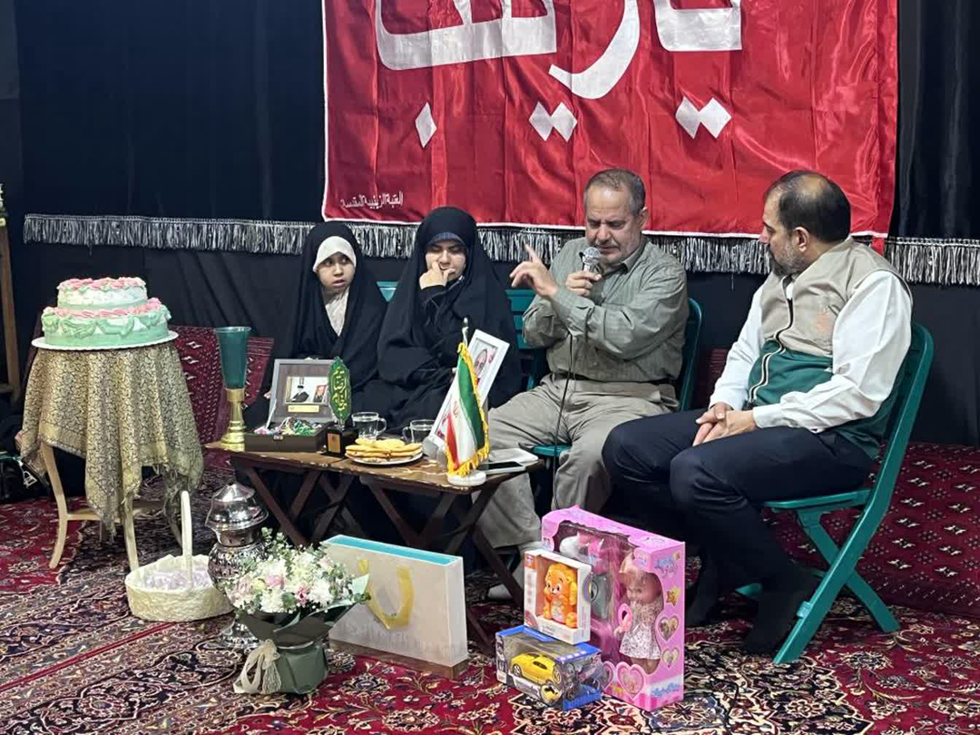 تجلیل کانون ایثار و شهادت منطقه ۱۴ از خانواده شهید جنگ‌ رمضان، سیدمهدی حسینی