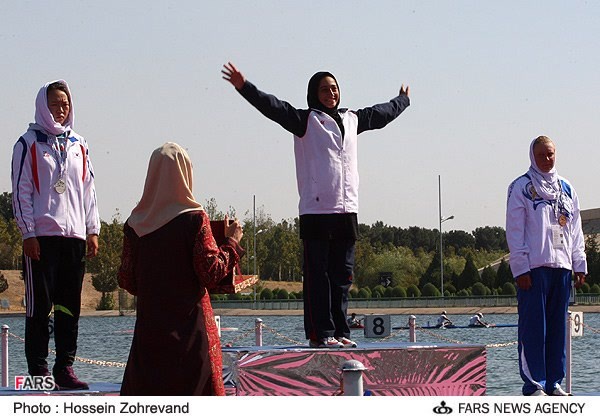 مقام اول یکی از اعضاء تیم ملی قایقرانی ایران در رشته کایاک یک نفره در چهاردهمین دوره مسابقات آبهای آرام قهرمانی آسیا و انتخابی المپیک 2012