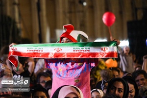 حضور و شادی کودکان در جشن بزرگ خانوادگی هفته وحدت در مصلی امام خمینی