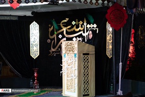 شعر خوانی عذرا نصیری از داراب در سی و ششمین شب شعر عاشورایی / آستان مقدس حضرت علی ابن حمزه (ع) شیراز 