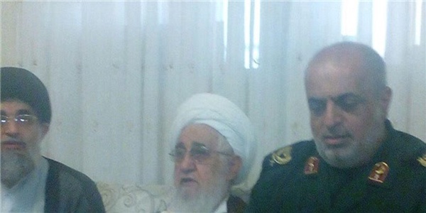دیدار قربانی با خانواده شهید مدافع حرم انزلی