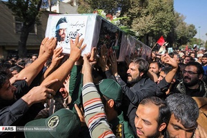 تشییع پیکر مطهر ۵ شهید تازه تفحص و شناسایی شده دفاع مقدس و دو شهید مدافع حرم در اصفهان