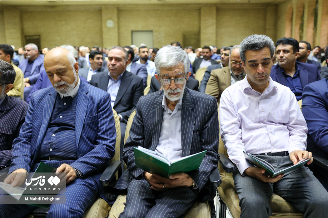 مراسم ترحیم مادر رئیس سازمان برنامه و بودجه
