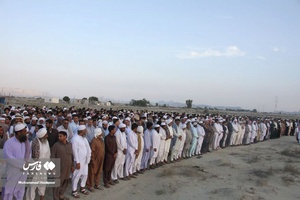 آئین تشییع پیکر شهید عارف هوتی در «زَرآباد»