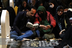 شب قدر کرمانی‌ها در جوار مزار «حاج قاسم» 