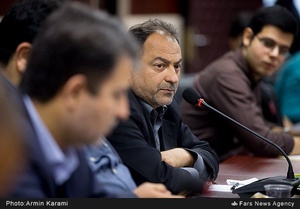  حضور سرهنگ حسینی از خانواده شهدا فاجعه منا در نشست خبری اولین سالگرد شهدای فاجعه منا