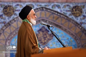 آئین تعویض پرچم گنبد و پوش ضریح حرم مطهر رضوی