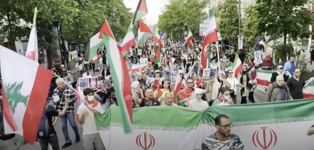 باتوم بدون درد پلیس فرانسه؛ معلم ایرانی از مشاهداتش در پاریس می‌گوید