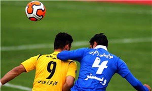 استقلال و سپاهان، فوتبال