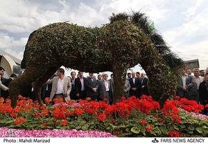 بازدید شهردار و رئیس شورای شهر تهران از دهمین نمایشگاه گل و گیاه