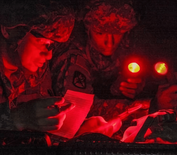 ویژگی‌های خاصی که چراغ‌قوه‌ های نظامی دارند