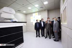 بازدید محمدباقر نوبخت، رييس سازمان برنامه و بودجه كشور از فاز اول مركز جامع سرطان همدان