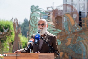 سخنرانی مهدی چمران در نشست خبری لیست خدمت