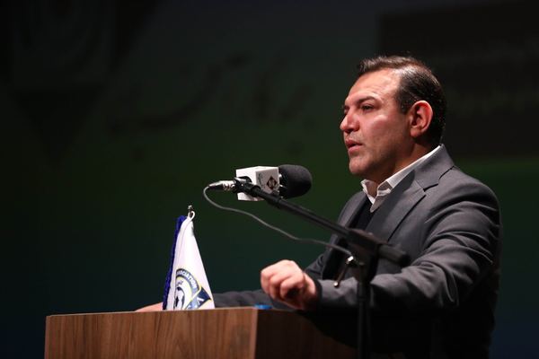 شهاب عزیزی خادم، عزیزی خادم