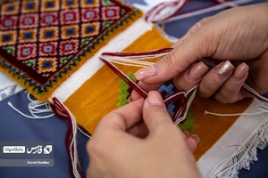بافت چنته، جاقرآنی کوچک، تابلو فرش های آموزشی و پادری، زیرماوسی و.... به هنرجویان آموزش داده می شود

