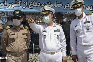 امیر دریادار حسین خانزادی فرمانده نیروی دریایی ارتش در رزمایش موشکی ارتش در شمال اقیانوس هند