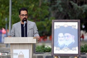 دای احترام خبرنگاران همدان به شهدا