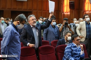 اعتراض سید مهدی کریمی فارسی وکیل محمد امامی متهم ردیف اول به قاضی مسعودی مقام در دومین جلسه رسیدگی به اتهامات محمد امامی و ۳۳ متهم