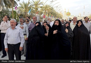 زائران حسینی در بین الحرمین