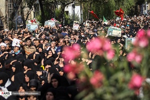 تشییع پیکر مطهر ۵ شهید تازه تفحص و شناسایی شده دفاع مقدس و دو شهید مدافع حرم در اصفهان