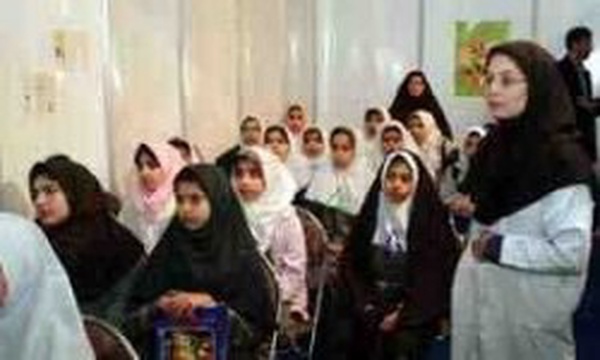 مربی بهداشت کلاس درس