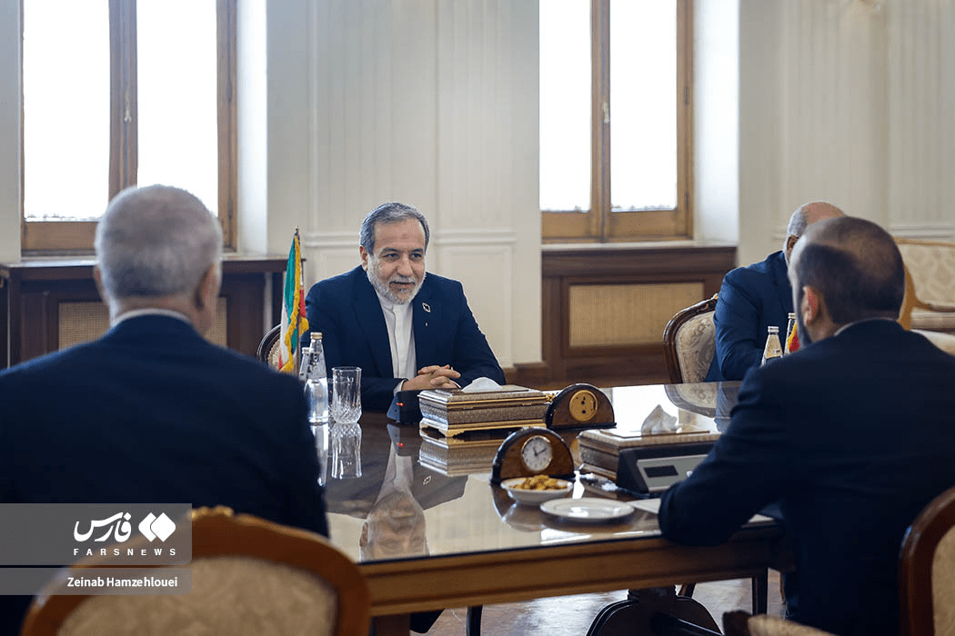 دیدار عراقچی با وزیرخارجه ارمنستان