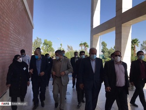 بازدید ایرج حریرچی از  بیمارستان‌های سیستان و بلوچستان