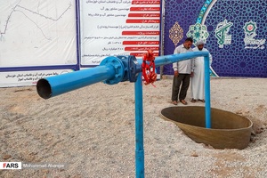 قرارگاه سازندگی خاتم‌الانبیاء با همکاری هلدینگ تخصصی نیرو و موسسه اروندان مجری این پروژه بودند که در مدت زمان کمی این پروژه را به سرانجام رساندند.

