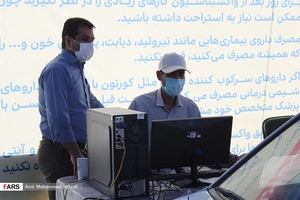 افتتاح مرکز واکسیناسیون خودرویی کرونا در کرمان 