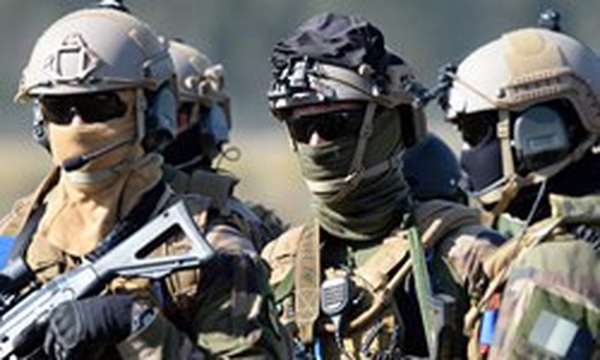 نظامیان فرانسوی