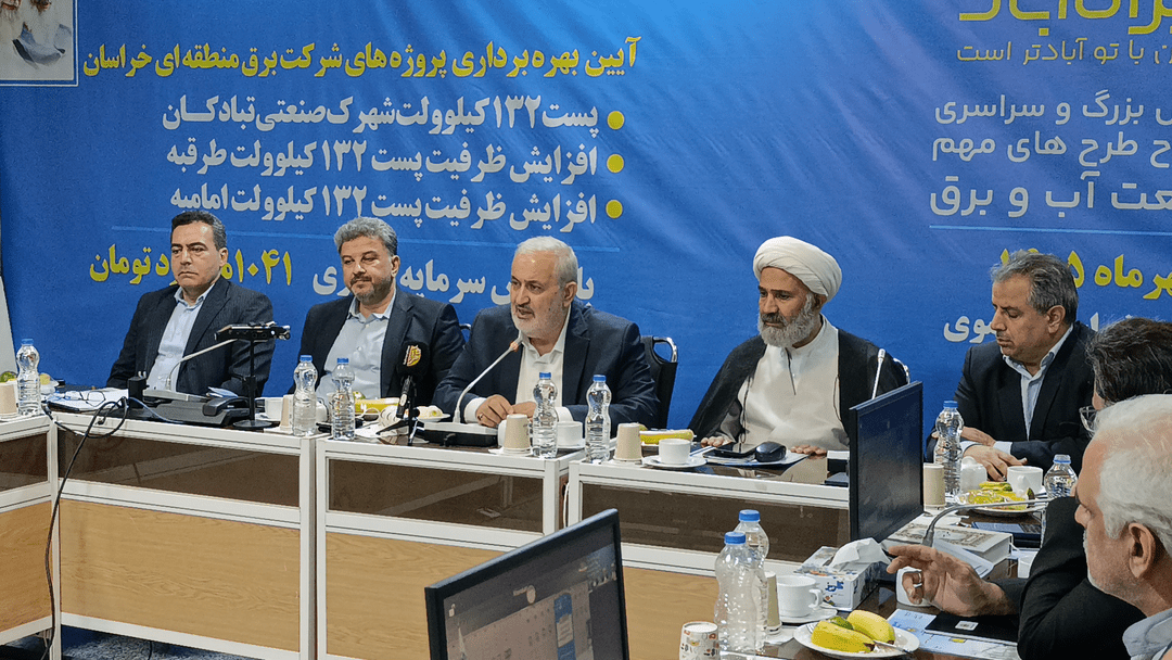 وزیر نیرو: صنایع برای دریافت برق تضمین‌شده به نیروگاه دسترسی پیدا می‌کنند