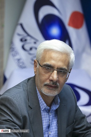 حضور  دکتر ابراهیم منتی  در مراسم رونمایی از کتاب مولفه های قدرت در جمهموری اسلامی   در مراسم رونمایی از این کتاب 