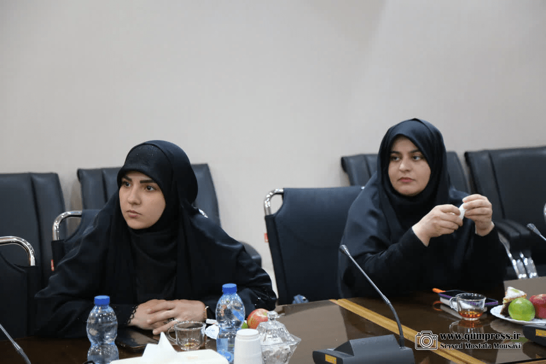 گزارش تصویری قم پرس از نشست خبری مدیرکل پست استان قم