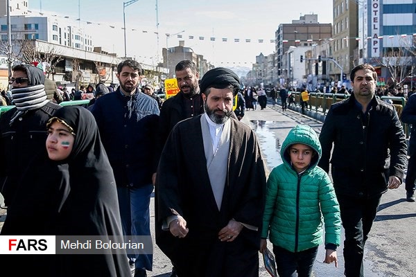 حضور شخصیت ها در راهپیمایی ۲۲ بهمن
