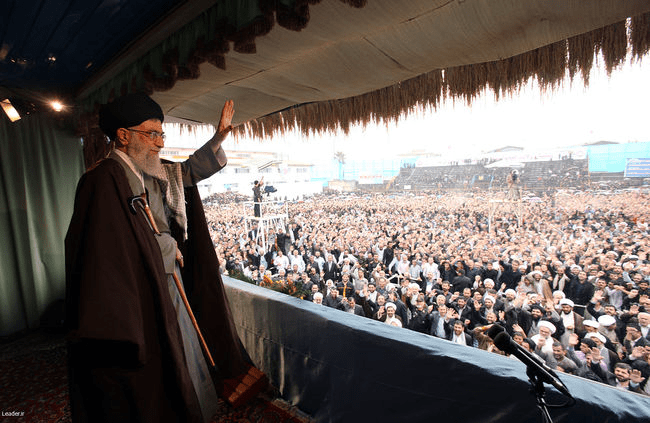 چالوس، شهرِ قدمگاهِ ۲۱ هزار شهید؛ خاکی که با قدمِ رهبر شهید، مهرِ بصیرت خورد