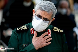 سردار اسماعیل قاآنی فرمانده نیروی قدس سپاه پاسداران در بزرگداشت سرلشگر شهید حجازی در مقبرة الشهداء شهرک شهید محلاتی
