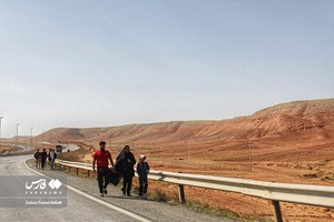 زائران پیاده امام رضا (ع) 