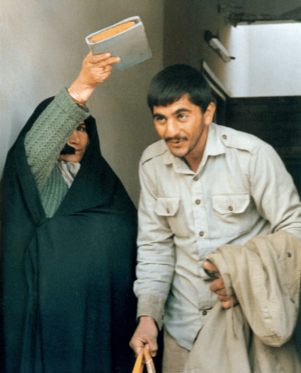 جنگ که به خانه رسید؛ مادرها هم رزمنده شدند