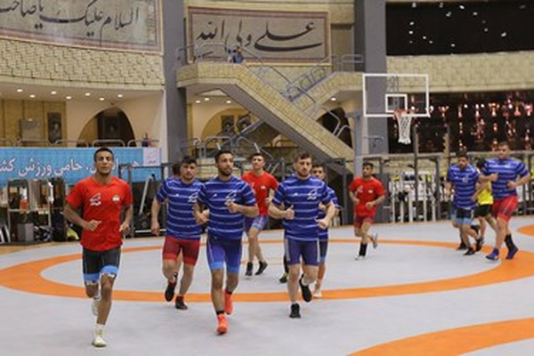 تمرین کشتی فرنگی