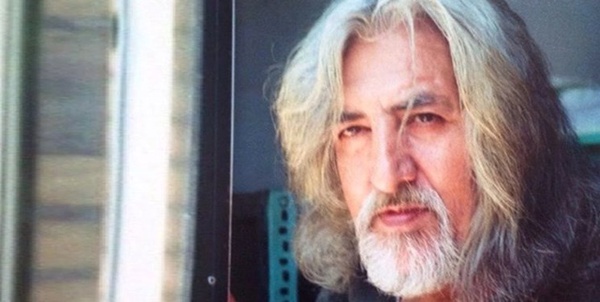 حسین منزوی