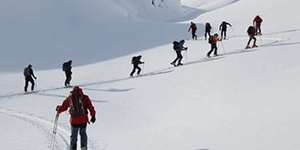 کوهنوردی با اسکی